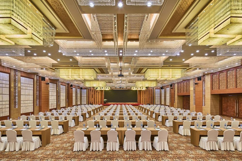 Wanda Realm Xiamen North Bay Hotel Екстериор снимка